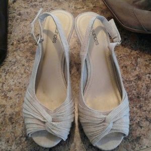 Maurices wedge sandals 3.5" wedge heal.